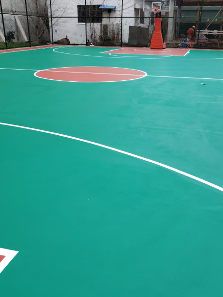 贵州 球场长期使用易出现地面开裂
